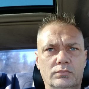 Meet your Posher, Stephen